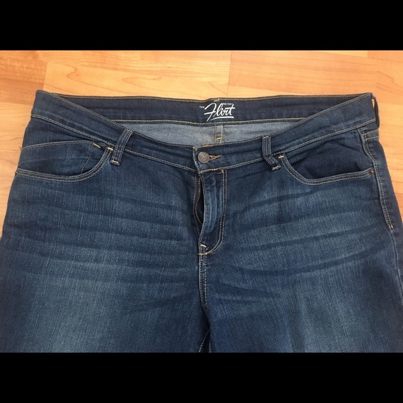 Blue Jeans - Picture 2 of 3